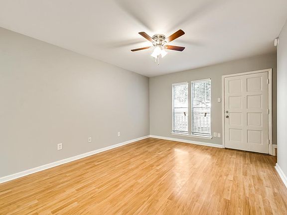 4th image of 4327 Holland Ave #204B