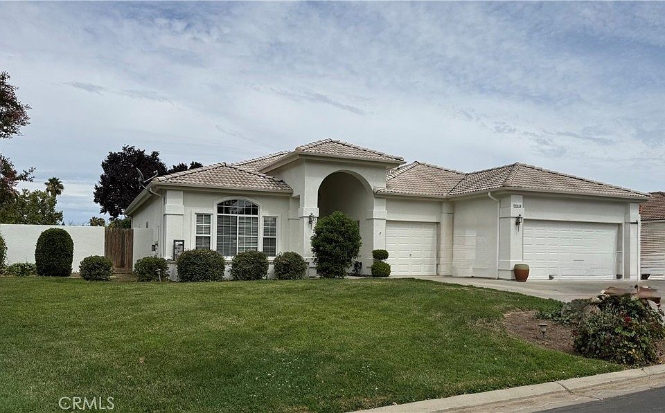 1st image of 6643 Desert Springs St