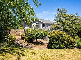 2162 Stellys Cross Rd, Central Saanich, BC V8M1M3