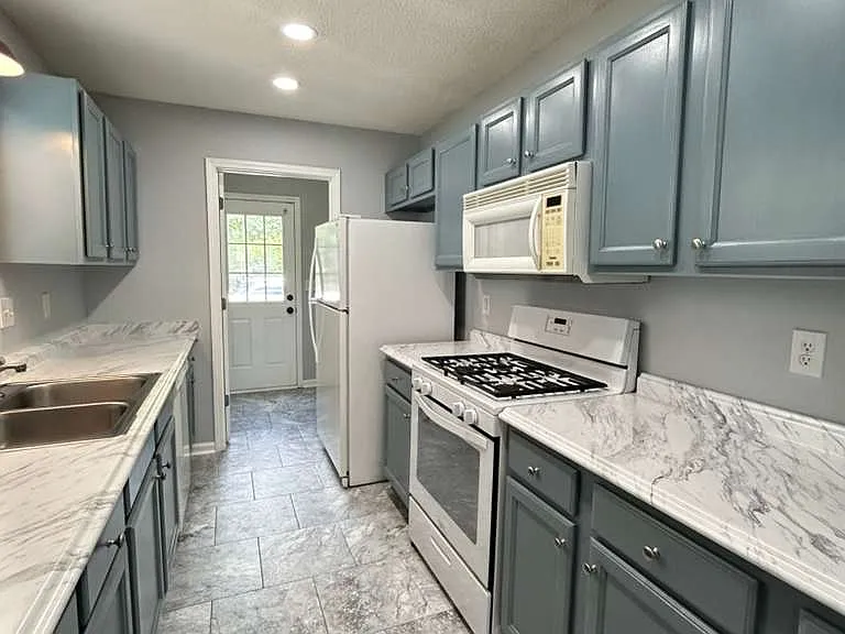 90 Pointe North Dr — Photo 16