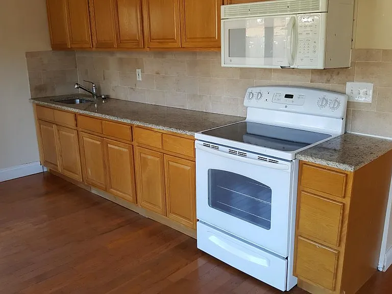 5142 Walnut Ln — Photo 11