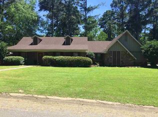 262 Oakbend Dr, Madison, MS 39110