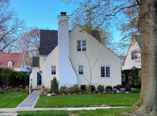 1114 Washington Ave, Pelham, NY 10803