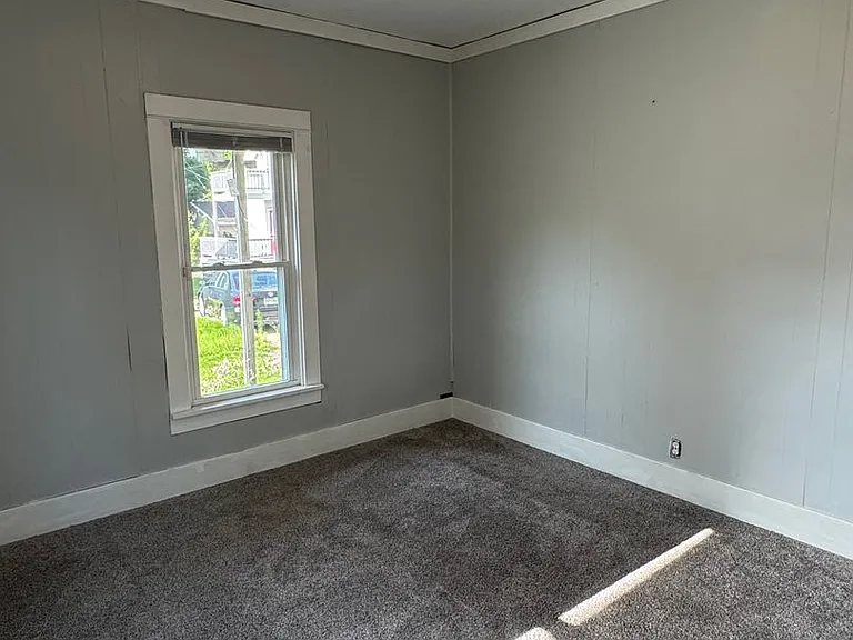 1231 W College Ave — Photo 9