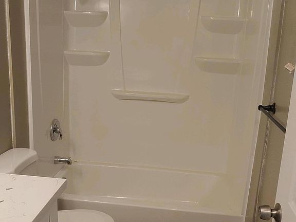 5th image of 9020 Peacock Hill Ave #2