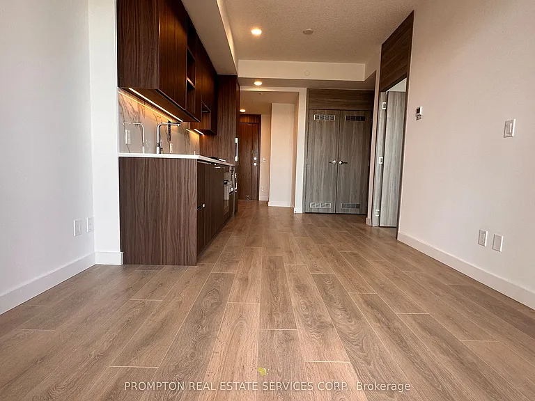18 Esther Shiner Blvd S #909 — Photo 19