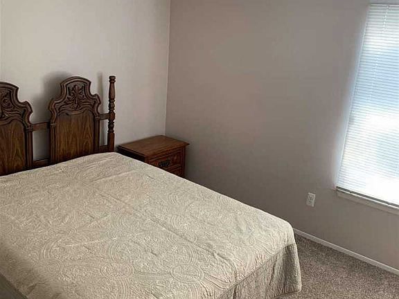 5th image of 51386 Johns Dr