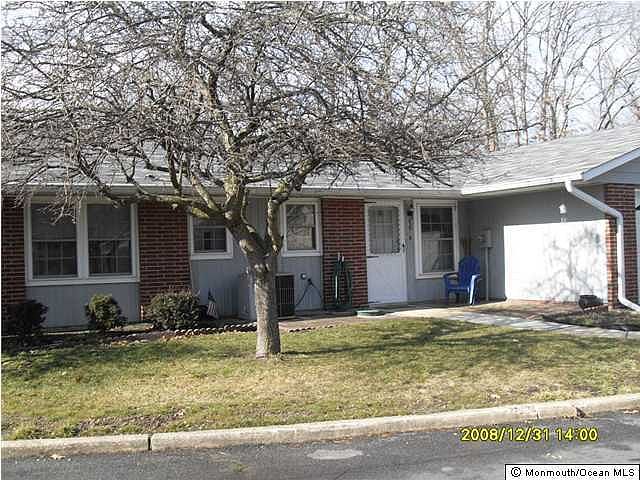 2nd image of 635 Huntington Drive #D