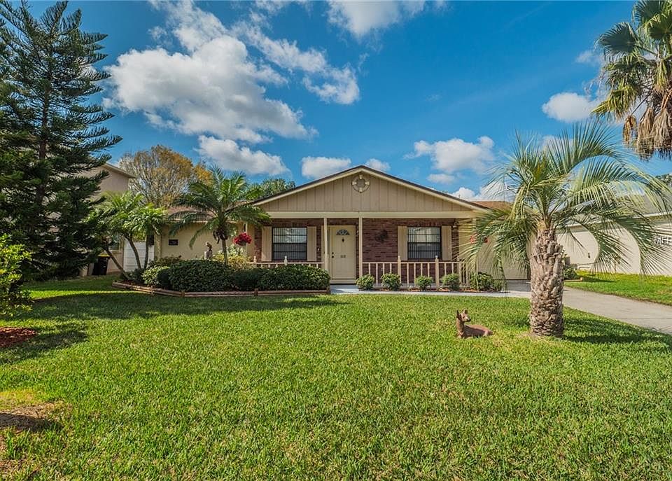 1st image of 608 Reindeer Dr