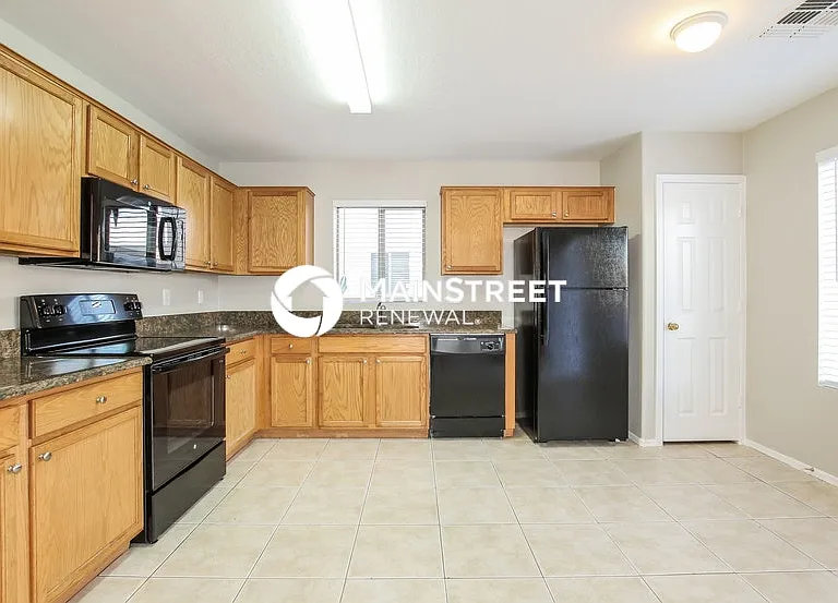 13000 W Lisbon Ln — Photo 13