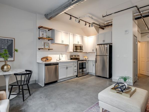 1009 W Juneau Ave #711