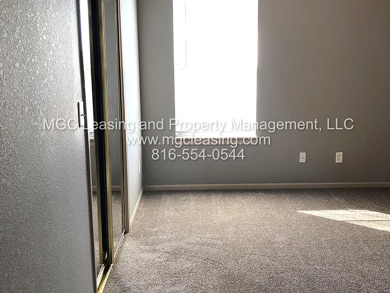 811 Garden Way — Photo 12