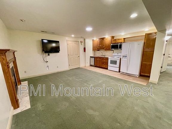 2nd image of 2621 E Cypress Way Unit B
