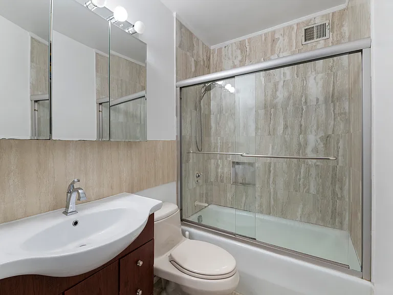 157 E 32nd St #18B — Photo 12