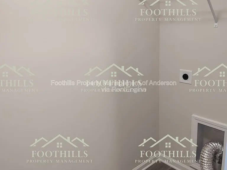 145 Adger Rd — Photo 23