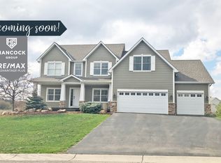 9520 Glacier Rd, Minnetrista, MN 55375