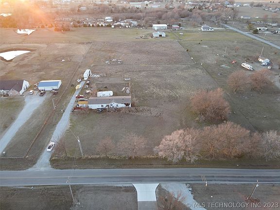 3rd image of 12508 N Memorial Dr