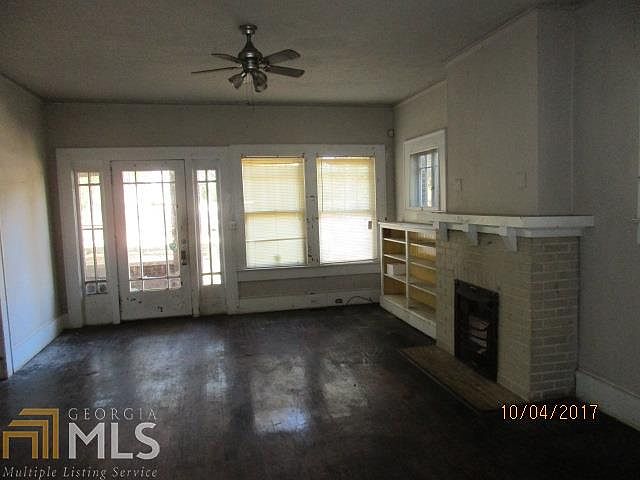 2nd image of 636 Meriwether St
