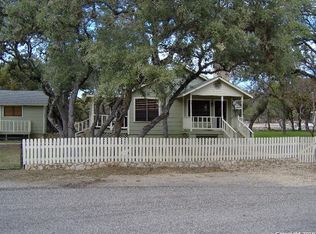 1049 Bob White Dr, Spring Branch, TX 78070