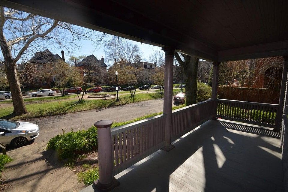 1st image of 458 Vermont Pl