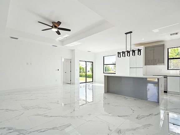 3rd image of 4309 NW 38th AVE