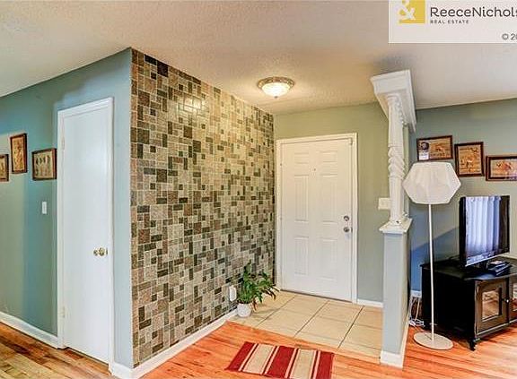 5th image of 4714 E 53rd St