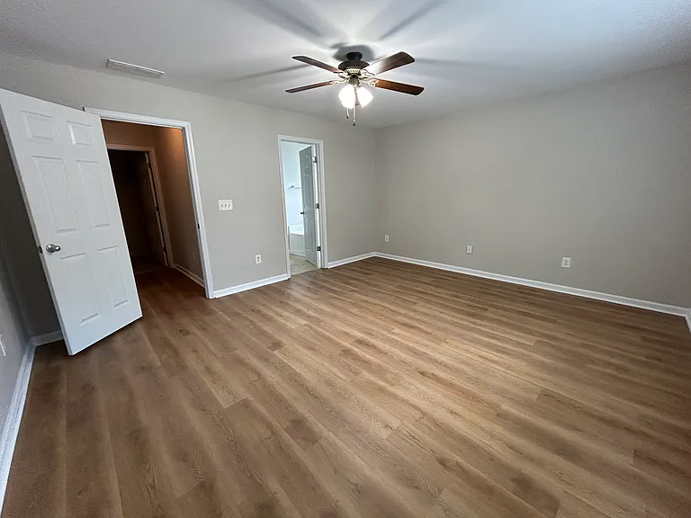 495 Walnut Woods Dr — Photo 9