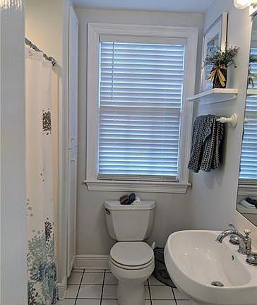 5th image of 4225 Carondelet St #A