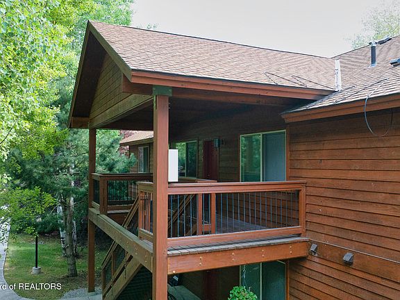 4th image of 220 Homestead Rd #210
