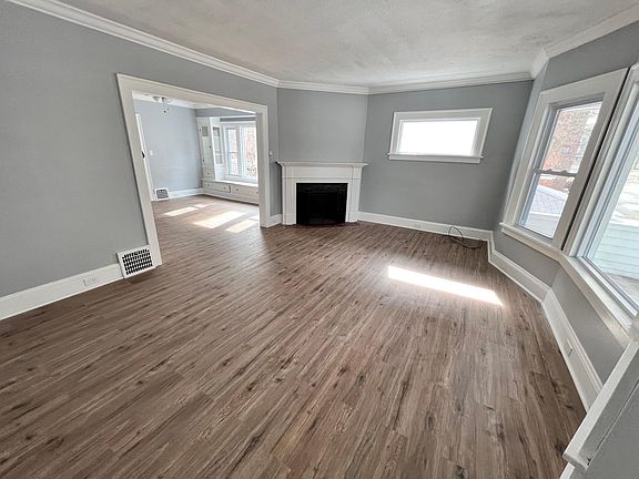 2nd image of 1359 Belle Ave