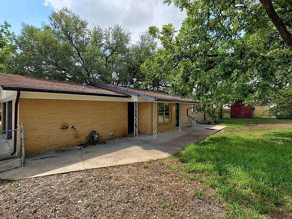 4th image of 10308 Bluff Bend Dr