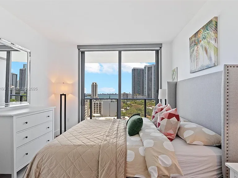 121 NE 34th St #1008 — Photo 20