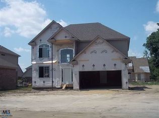 51911 Mauro Dr, Macomb, MI