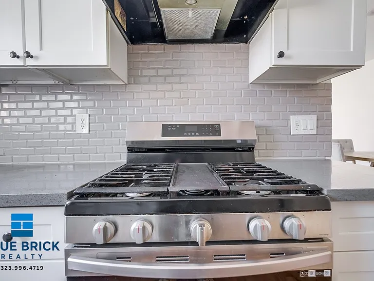 5312 Corteen Pl #16 — Photo 17