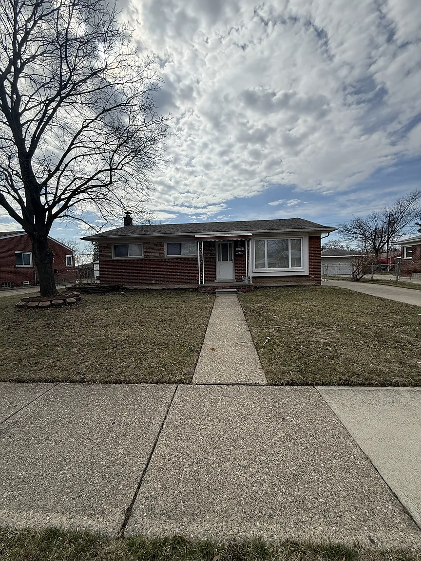 3746 Jarvis Ave photo 1