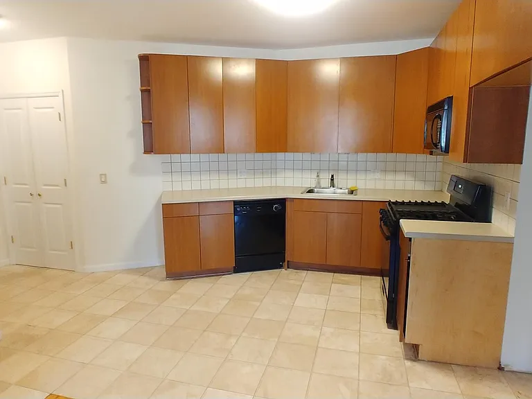 7902 15th Ave #1C — Photo 1