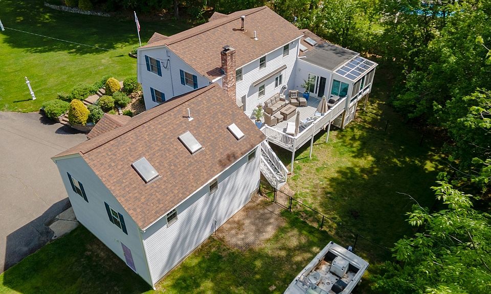 1st image of 190 Wyndridge Cir