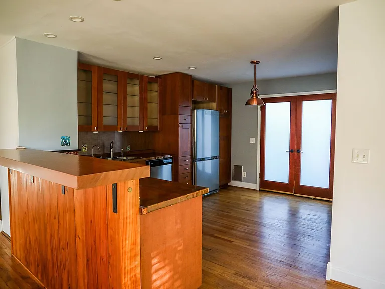 501 Mial St — Photo 15