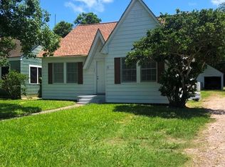1107 W 4th St, Freeport, TX 77541
