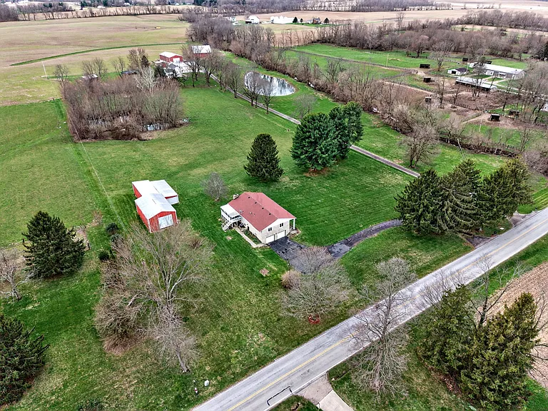 543 W Krepps Rd — Photo 41