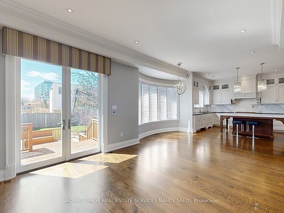 5th image of 347 Elmwood Ave