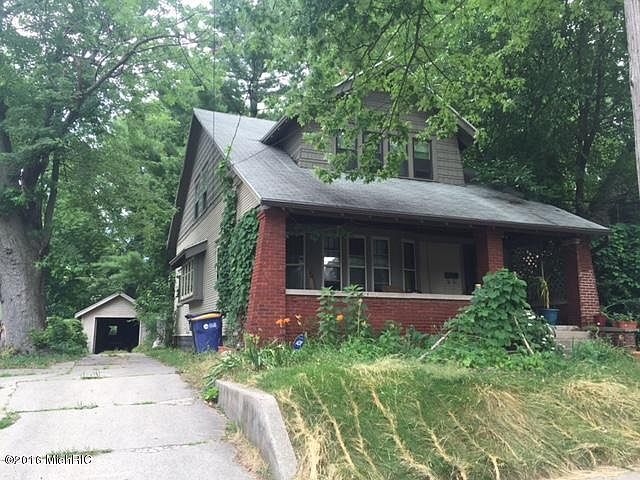 1st image of 959 Thomas St SE