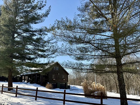 2nd image of 11807 Red Rock Rd