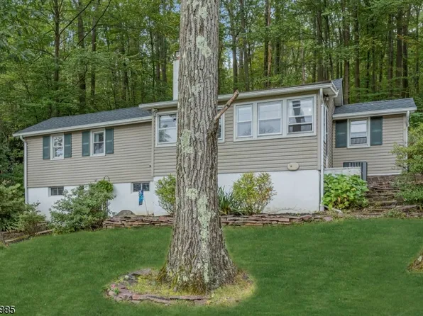 36 Ferris Ln, Jefferson Twp., NJ 07438