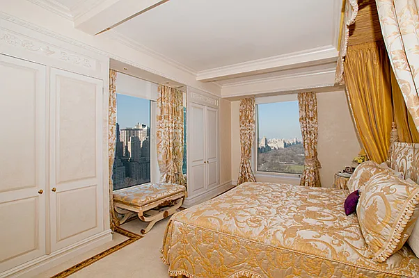 Sold by CitiSuites International Realty | media 7