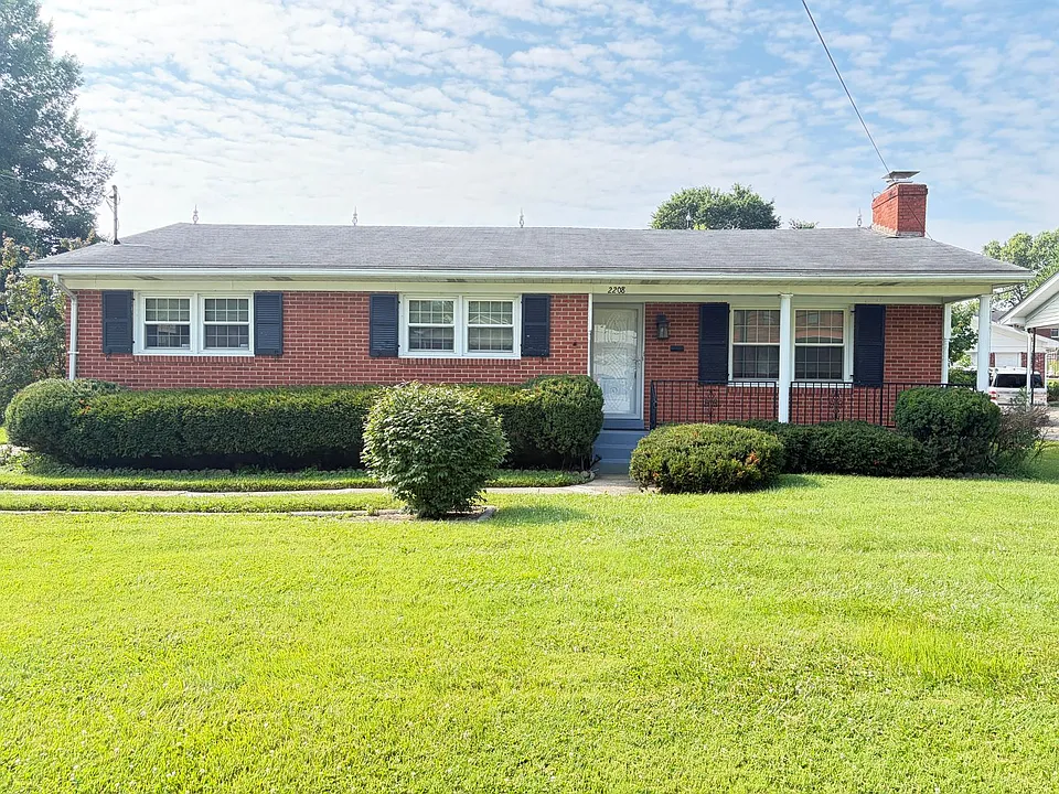 2208 Stephan Ln