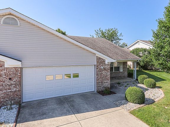 3rd image of 7913 Park Ward Pl