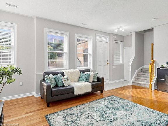 3rd image of 760 Lawrence Ave W #76