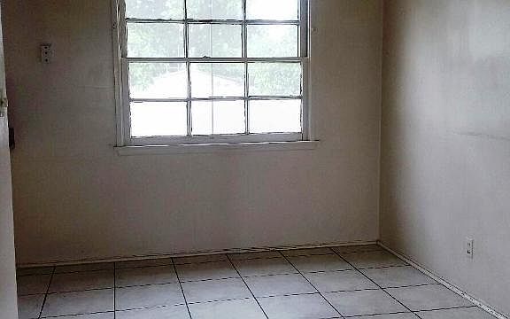 2nd image of 15220 Flagstaff St
