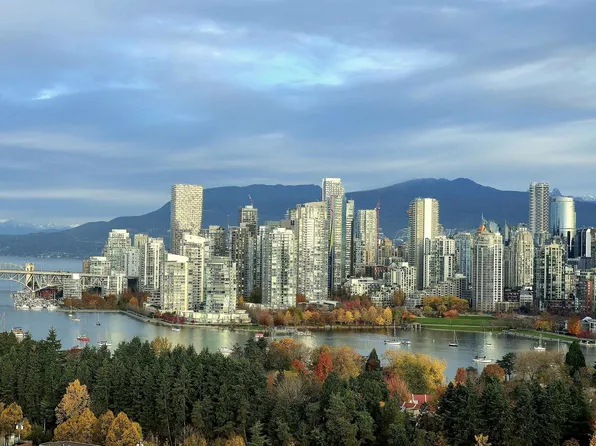 2411 Heather St #1801, Vancouver, BC V5Z 0B7